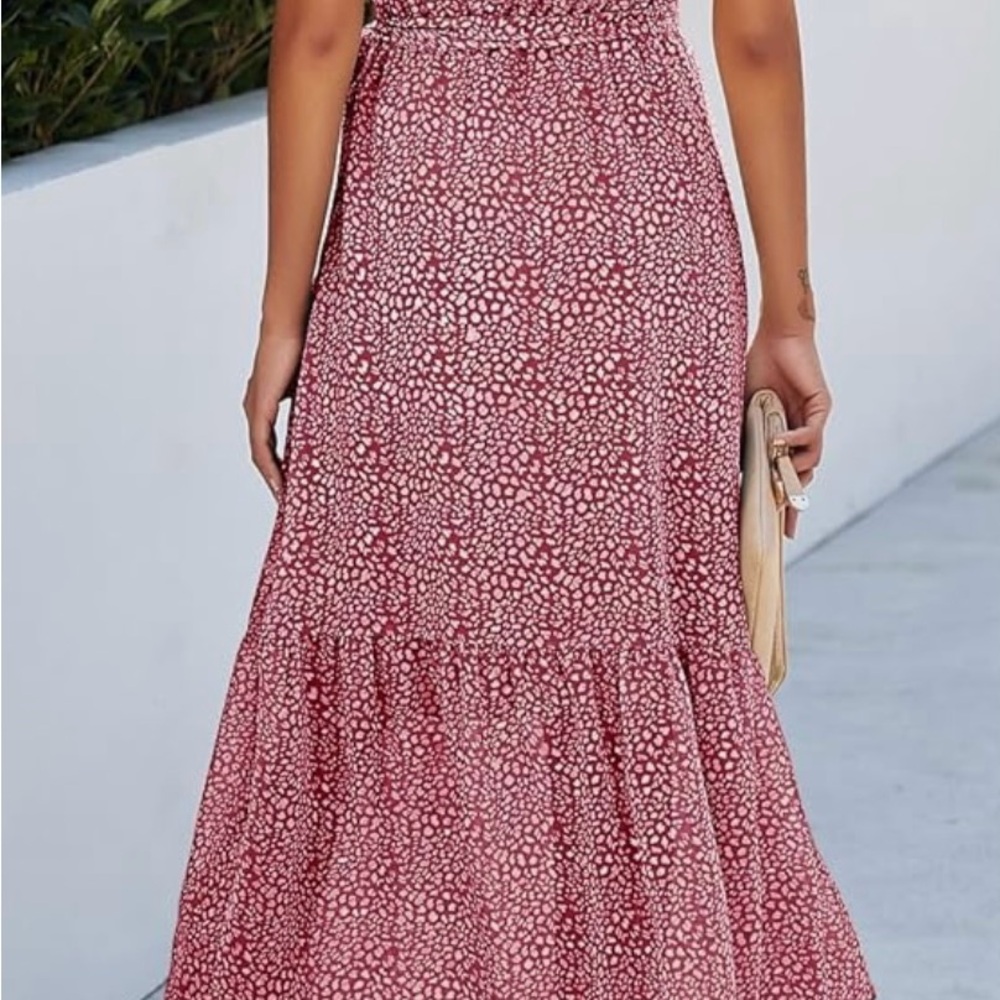 Chic Patterned Midi Dress - image 2